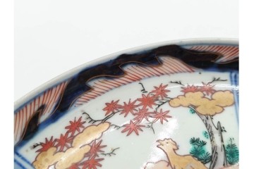 江戸期　古伊万里　染錦　直径約20cm(6.6寸)　鹿紅葉図が華やかな中皿　(R-089204)