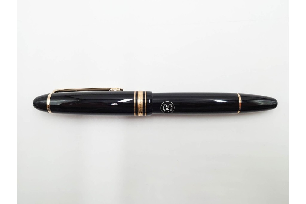 ドイツ　MONTBLANC(モンブラン)　マイスターシュテュック146　14K(14金)　艶やかなブラック軸が上品な万年筆　ケース付き　(R-089205)