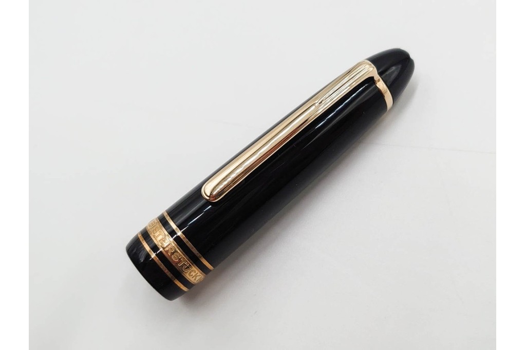 ドイツ　MONTBLANC(モンブラン)　マイスターシュテュック146　14K(14金)　艶やかなブラック軸が上品な万年筆　ケース付き　(R-089205)