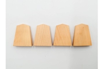 竹風作　彫駒　黄楊(ツゲ)製　力強い錦旗書が魅力の御将棋駒　外箱付き　(R-089208)