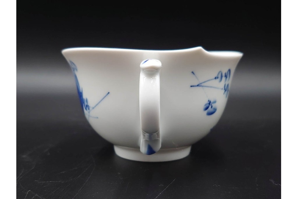 ドイツ製　Meissen(マイセン)　可憐な青い花が上品なティーカップ&ソーサー2客セット　定価(2客合計)16万5千円　(R-089210)