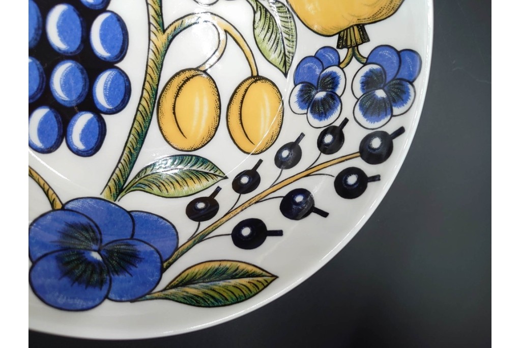 ARABIA FINLAND(アラビア フィンランド)　paratiisi(パラティッシ)　色鮮やかな果実と花々が描かれたボウル・プレート3枚セット　(R-089211)
