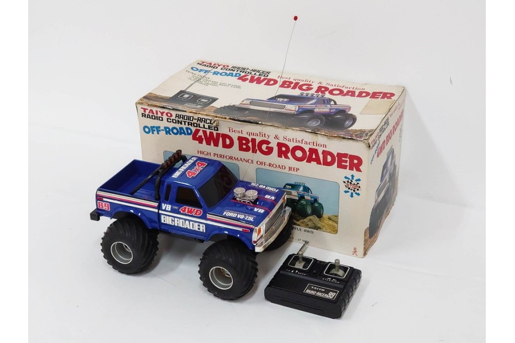 タイヨー(TAIYO)　4WD BIG ROADER(ビッグローダー)　レトロな青いピックアップトラックのラジコン　プロポ(コントローラー)・外箱付き　(R-089214)
