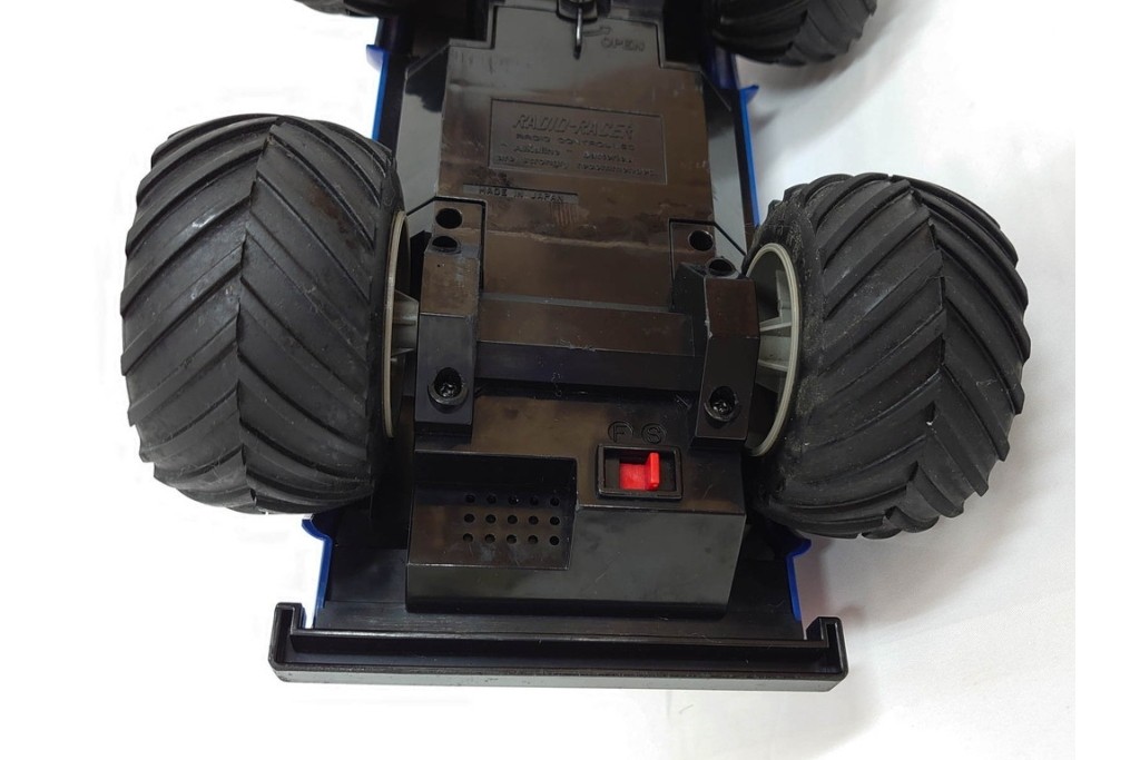 タイヨー(TAIYO)　4WD BIG ROADER(ビッグローダー)　レトロな青いピックアップトラックのラジコン　プロポ(コントローラー)・外箱付き　(R-089214)