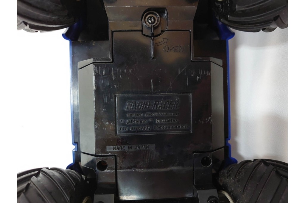 タイヨー(TAIYO)　4WD BIG ROADER(ビッグローダー)　レトロな青いピックアップトラックのラジコン　プロポ(コントローラー)・外箱付き　(R-089214)