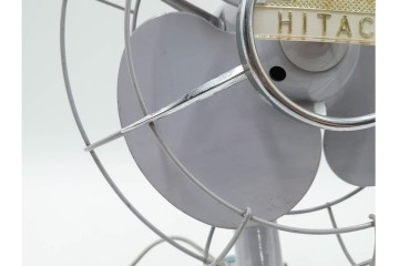 日立(HITACHI)　M-6020　3枚羽　レトロなデスクファン　(R-089221)