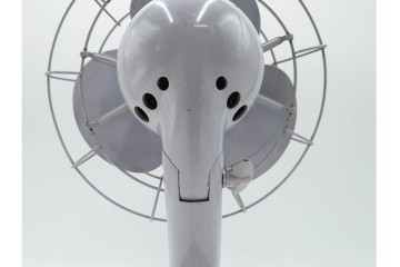 日立(HITACHI)　M-6020　3枚羽　レトロなデスクファン　(R-089221)