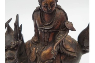 中国・唐物　古玩　古銅　麒麟に乗る人物香炉　(R-089227)