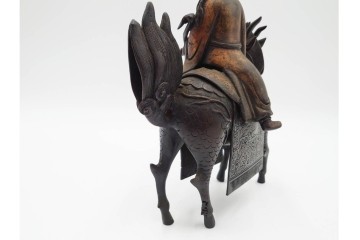 中国・唐物　古玩　古銅　麒麟に乗る人物香炉　(R-089227)