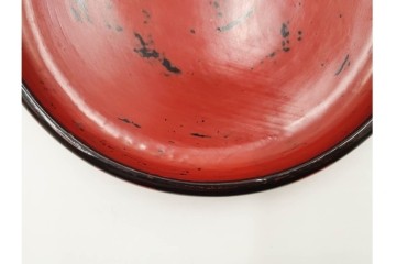 時代物　根来塗　木製漆器　使い込まれた風合いが趣深い丸盆　(R-089228)