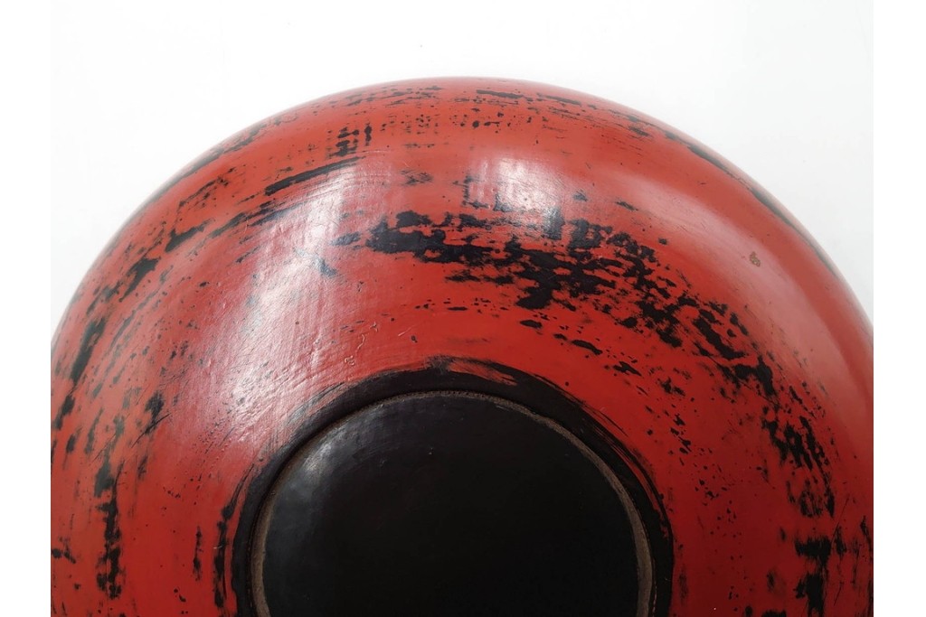 時代物　根来塗　木製漆器　使い込まれた風合いが趣深い丸盆　(R-089228)