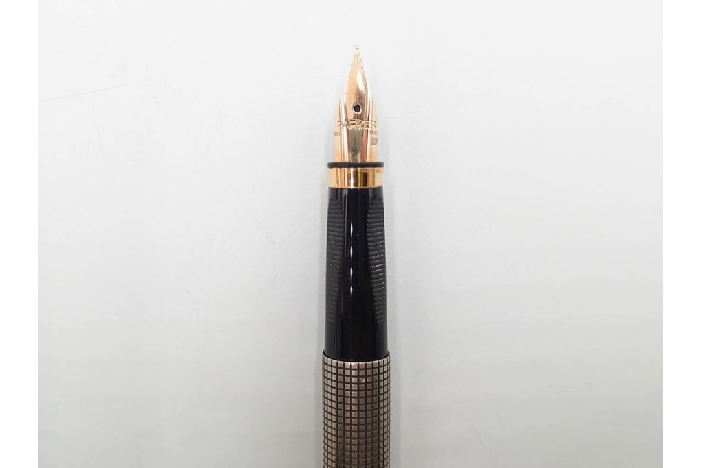 PARKER(パーカー)　STERLING925・14K(14金・585)　MONTBLANC(モンブラン)　ノブレス　デザインが異なる万年筆4点セット　ケース付き　(R-089231)