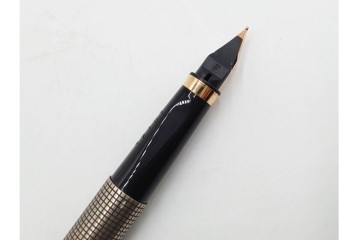 PARKER(パーカー)　STERLING925・14K(14金・585)　MONTBLANC(モンブラン)　ノブレス　デザインが異なる万年筆4点セット　ケース付き　(R-089231)