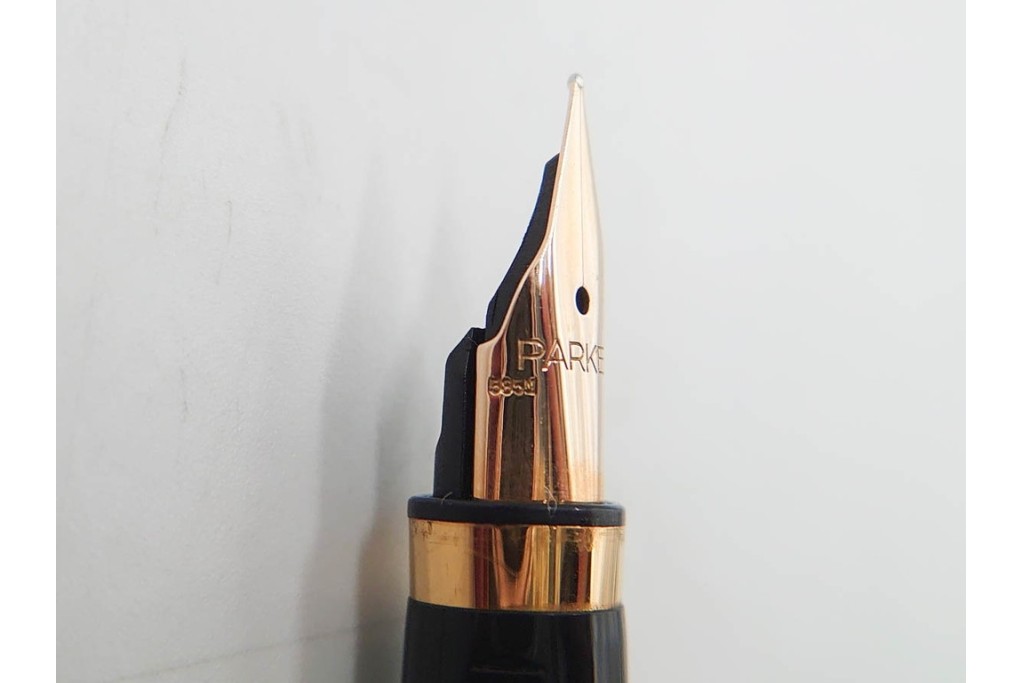PARKER(パーカー)　STERLING925・14K(14金・585)　MONTBLANC(モンブラン)　ノブレス　デザインが異なる万年筆4点セット　ケース付き　(R-089231)