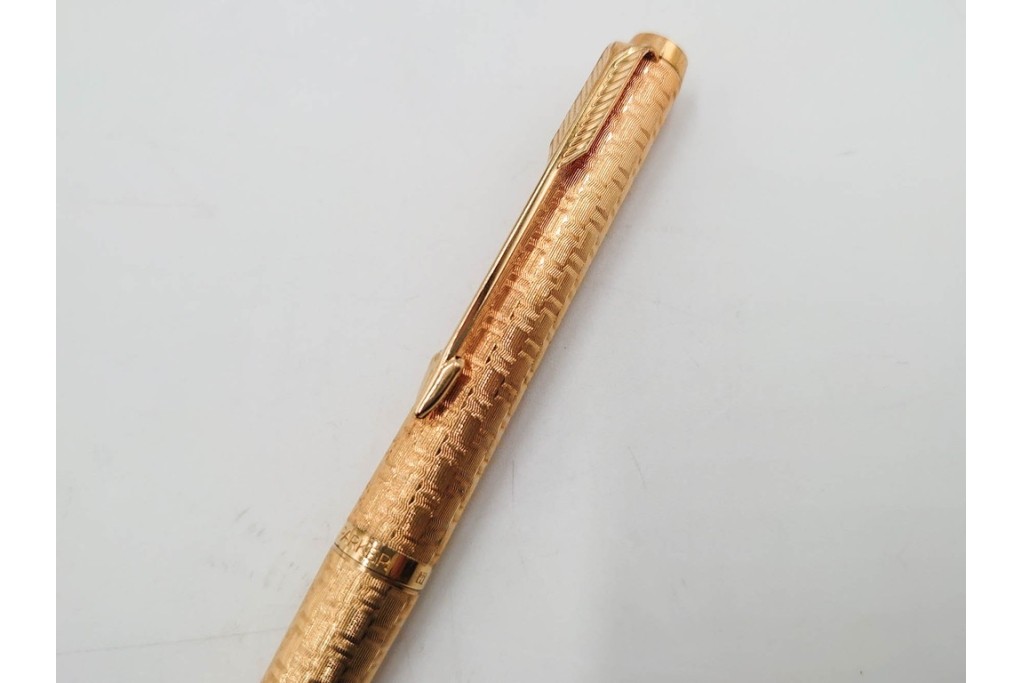 PARKER(パーカー)　STERLING925・14K(14金・585)　MONTBLANC(モンブラン)　ノブレス　デザインが異なる万年筆4点セット　ケース付き　(R-089231)