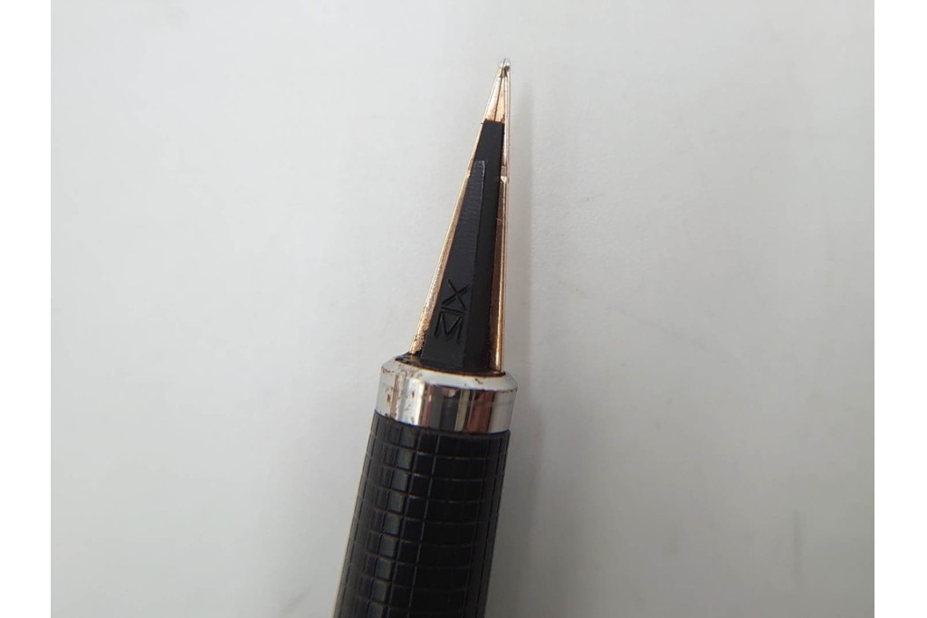 PARKER(パーカー)　STERLING925・14K(14金・585)　MONTBLANC(モンブラン)　ノブレス　デザインが異なる万年筆4点セット　ケース付き　(R-089231)