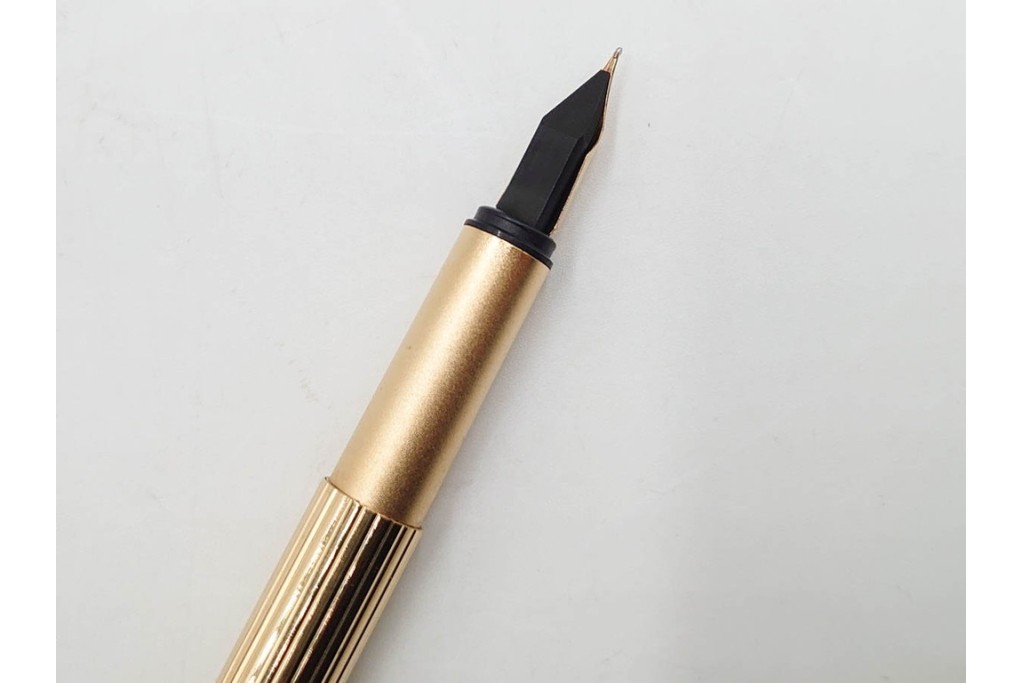 PARKER(パーカー)　STERLING925・14K(14金・585)　MONTBLANC(モンブラン)　ノブレス　デザインが異なる万年筆4点セット　ケース付き　(R-089231)
