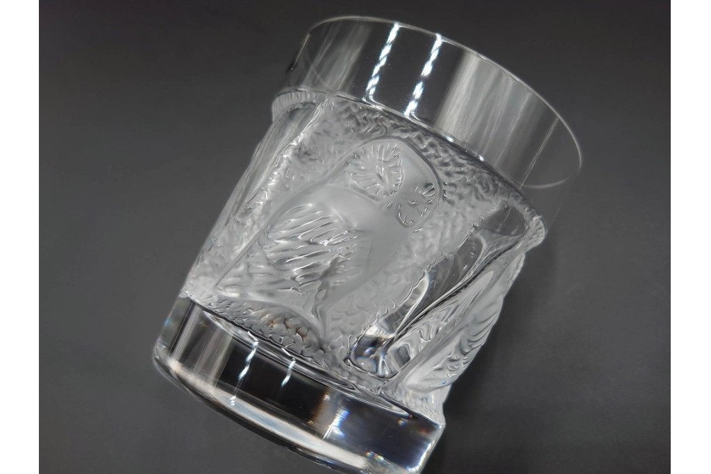 フランス　LALIQUE(ラリック)　ユロット　ふくろうモチーフが目を引くタンブラー2客セット　(R-089236)