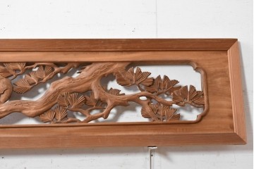 ヴィンテージ建具　昭和後期　井波彫刻　光月作　松に鶴図を格調高く彫り表した欄間2枚セット　(R-089244)