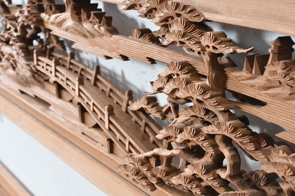ヴィンテージ建具　昭和後期　井波彫刻　名工 横山一夢作　近江八景図を精緻に彫り上げた欄間2枚セット　(R-089246)