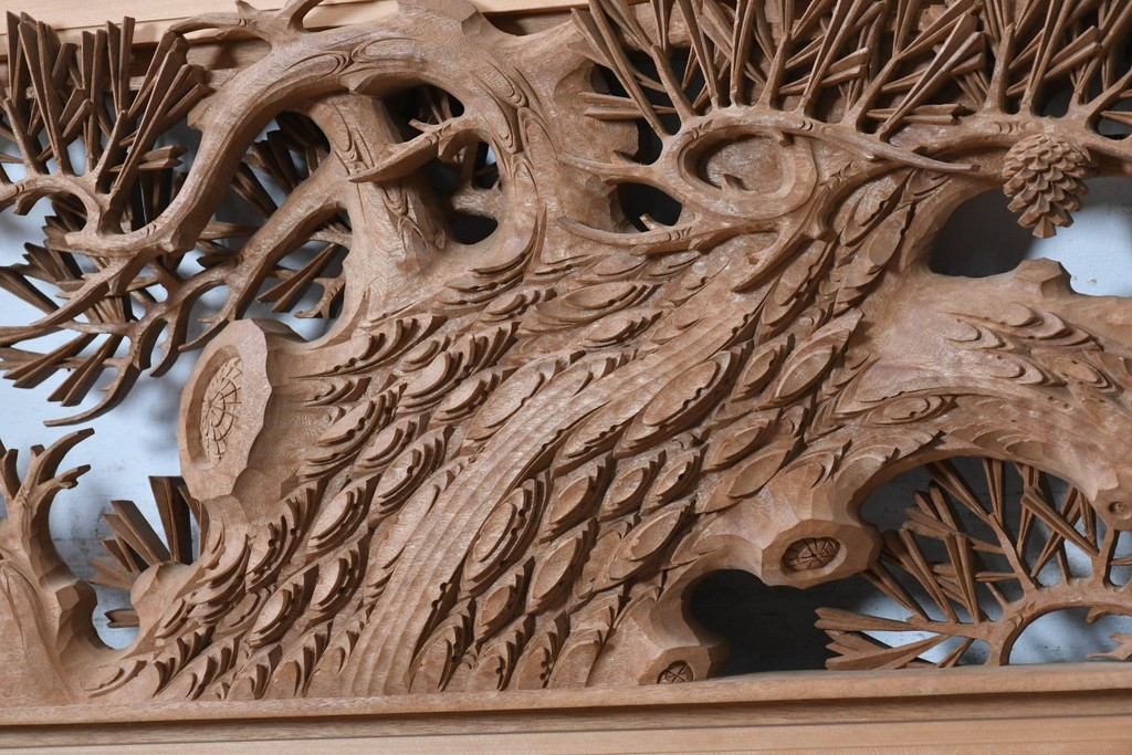 ヴィンテージ建具　昭和後期　井波彫刻　中川進作　幅約2.1m　力強く枝を広げる老松図の彫刻欄間2枚セット　(R-089248)