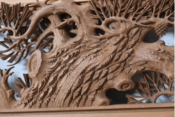 ヴィンテージ建具　昭和後期　井波彫刻　中川進作　幅約2.1m　力強く枝を広げる老松図の彫刻欄間2枚セット　(R-089248)