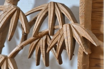 ヴィンテージ建具　昭和後期　井波彫刻　弘介作　幅約2.1m　奥行きある松竹梅図が趣深い欄間2枚セット　(R-089249)