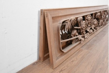 ヴィンテージ建具　昭和後期　井波彫刻　一雪作　幅約2.1m　四君子に雀文を表した彫刻欄間2枚セット　(R-089250)