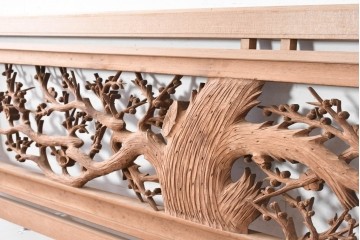 ヴィンテージ建具　昭和後期　井波彫刻　幅約2.1m　和の趣を深める松竹梅図の彫刻欄間2枚セット　(R-089252)
