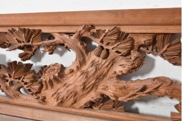 ヴィンテージ建具　昭和中期から昭和後期　井波彫刻　寿光作　幅約2.1m　松竹梅図を表した欄間2枚セット　(R-089253)