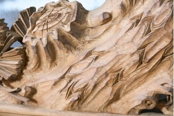 ヴィンテージ建具　昭和中期から昭和後期　井波彫刻　寿光作　幅約2.1m　松竹梅図を表した欄間2枚セット　(R-089253)