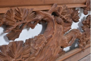 ヴィンテージ建具　昭和中期から昭和後期　井波彫刻　寿光作　幅約2.1m　松竹梅図を表した欄間2枚セット　(R-089253)