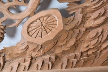 ヴィンテージ建具　昭和後期　井波彫刻　松竹梅が広がる幅約2.3mの欄間2枚セット　(R-089254)