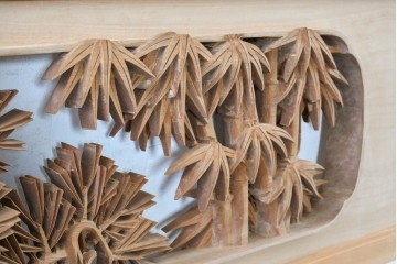 ヴィンテージ建具　昭和後期　井波彫刻　松竹梅が広がる幅約2.3mの欄間2枚セット　(R-089254)