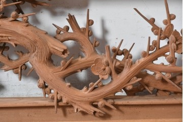 ヴィンテージ建具　昭和中期から昭和後期　井波彫刻　清雲作　松竹梅図の細やかな彫刻を楽しめる欄間2枚セット　(R-089255)