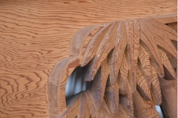 ヴィンテージ建具　昭和後期　屋久杉?　力強い松としなやかな竹を表した彫刻欄間1枚　(R-089258)