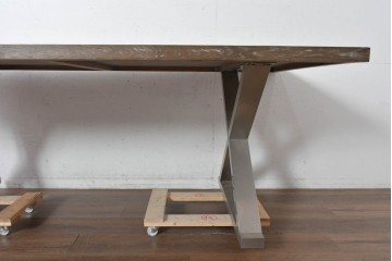 中古　ヨーロッパ輸入家具　ステンレスレッグのダイニングテーブル　(R-089262)