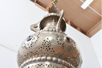 《引っ掛けシーリング式ペンダントライト加工費込み》　ヴィンテージ照明　モロッコ　真鍮　透かし模様と丸みのあるフォルムが印象的なペンダントライト　(R-089267)