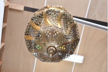 《引っ掛けシーリング式ペンダントライト加工費込み》　ヴィンテージ照明　アラビアン　真鍮製　透かし模様が美しいオリエンタルなペンダントライト　(R-089273)