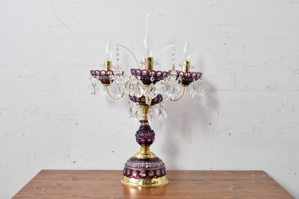 《スタンドライト加工費込み》　中古　美品　チェコ　LIGLASS(リグラス)　紫色の装飾が華やかな3灯置き型照明　定価推定約25万円　(R-089277)