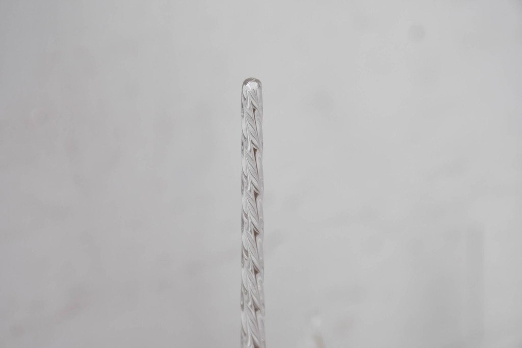 《スタンドライト加工費込み》　中古　美品　チェコ　LIGLASS(リグラス)　紫色の装飾が華やかな3灯置き型照明　定価約25万円　(R-089278)