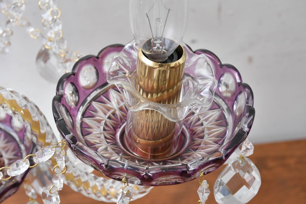 《スタンドライト加工費込み》　中古　美品　チェコ　LIGLASS(リグラス)　紫色の装飾が華やかな3灯置き型照明　定価約25万円　(R-089278)