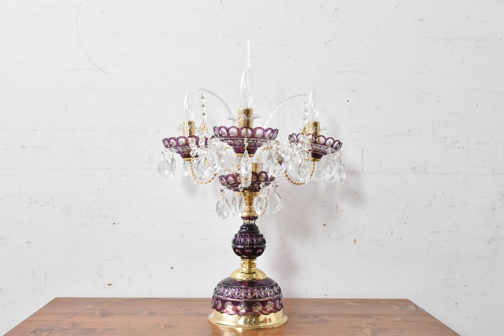 《スタンドライト加工費込み》　中古　美品　チェコ　LIGLASS(リグラス)　紫色の装飾が華やかな3灯置き型照明　定価約25万円　(R-089278)