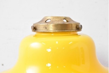 《引っ掛けシーリング式ペンダントライト加工費込み》　中古　レトロ　イエローの色彩が目を引くペンダントライト　(R-089279)