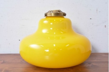 《引っ掛けシーリング式ペンダントライト加工費込み》　中古　レトロ　イエローの色彩が目を引くペンダントライト　(R-089279)