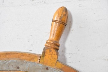 イギリスアンティーク　挽物細工が施された存在感のある舵輪　(R-089296)