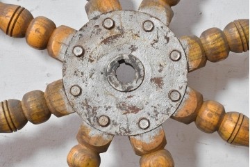 イギリスアンティーク　挽物細工が施された存在感のある舵輪　(R-089296)