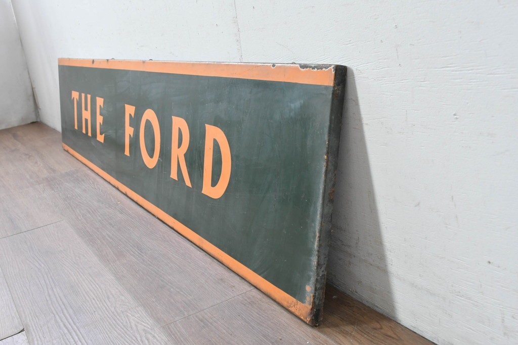 イギリスアンティーク　1930年から1950年頃　THE FORD　グリーンとオレンジのカラーリングがお洒落な看板　(R-089297)