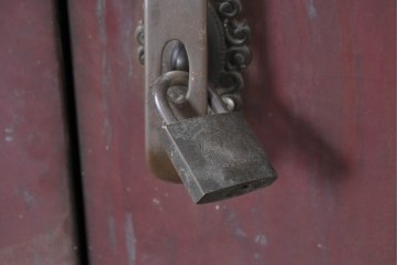 ヴィンテージ建具　銅板　大振りで存在感のある両開き門扉2枚(1対)セット　(R-089303)