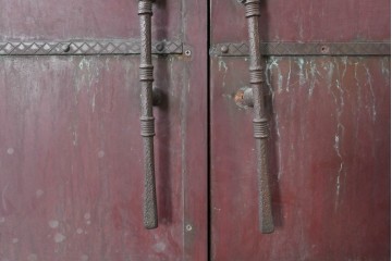 ヴィンテージ建具　銅板　大振りで存在感のある両開き門扉2枚(1対)セット　(R-089303)